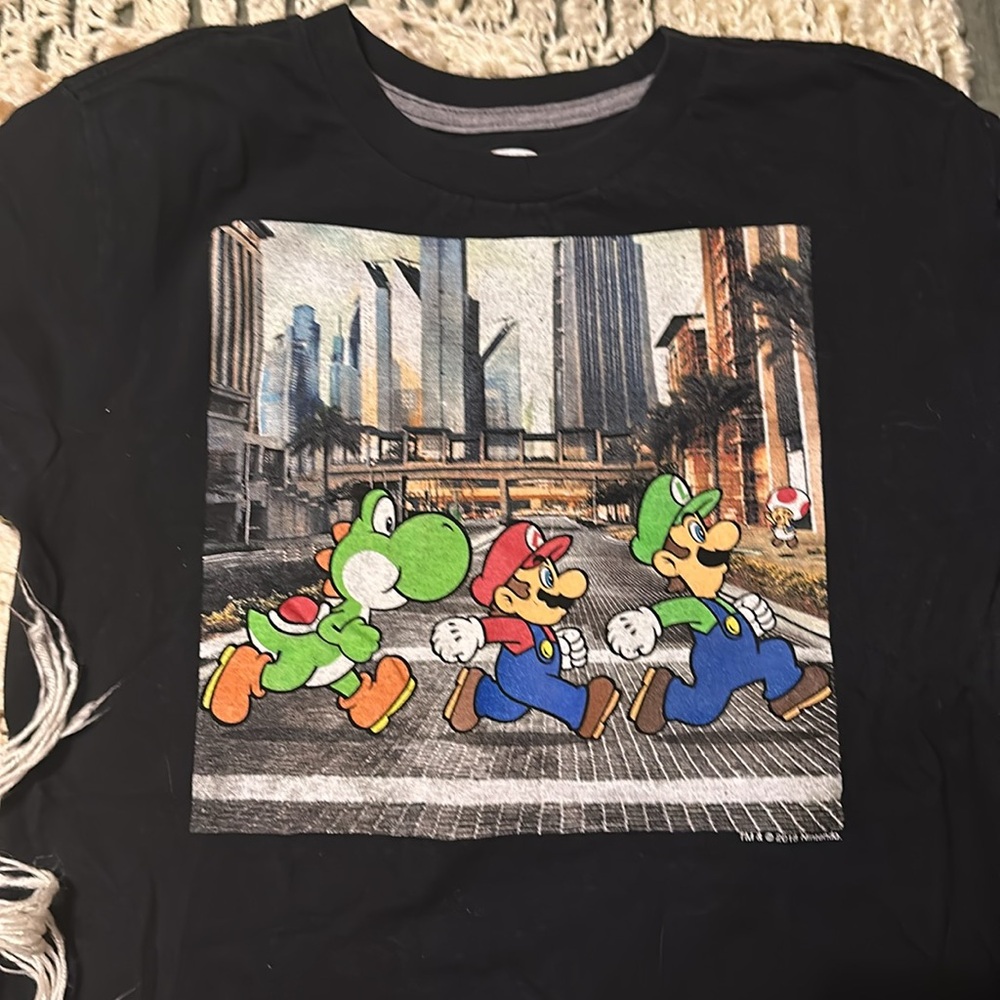 Mario tshirt - Picture 2 of 3